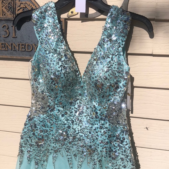 Mac Duggal Prom dress light blue, sequinned bodice - Picture 1 of 5